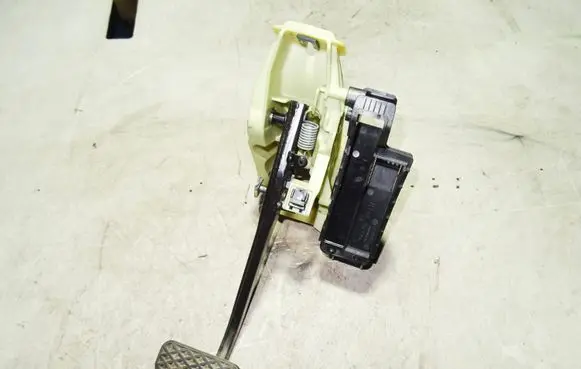 BMW 5 GT F07 Brake pedal 1160421 9144254