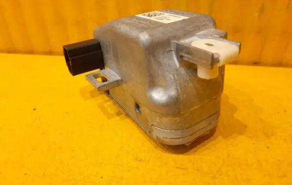 Volvo V60 Steering wheel lock 32269635