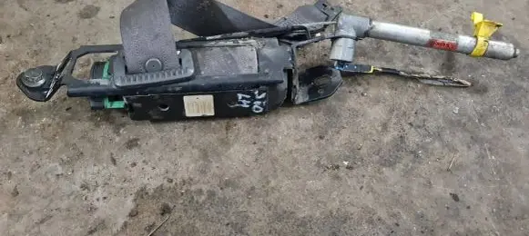 Volvo S60 Front seatbelt