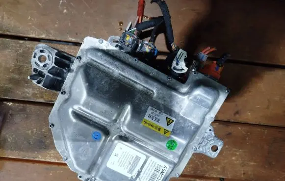 Peugeot 308 Hybrid / electric car battery A6MC31