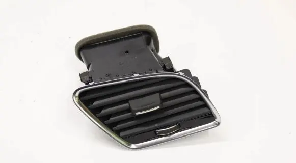 Audi Q3 8U Dash center air vent grill 8U1820902B