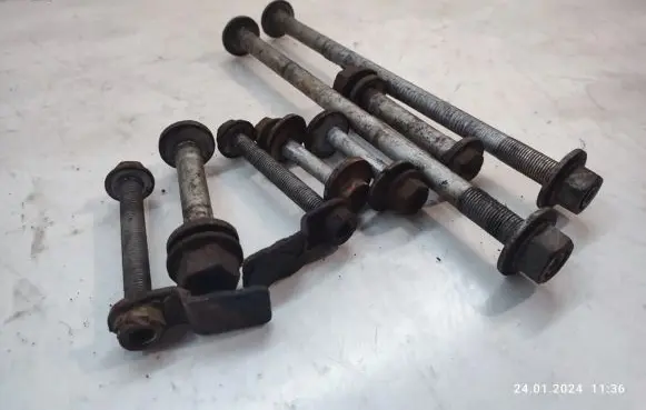 BMW X6 E71 Rear suspension camber bolt 