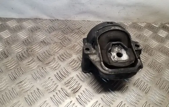 Audi Q5 SQ5 Engine mount bracket