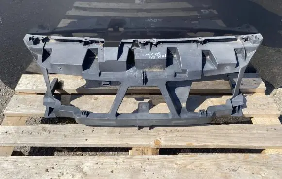Renault Scenic II - Grand scenic II Top upper radiator support slam panel 8200140174 00003S28