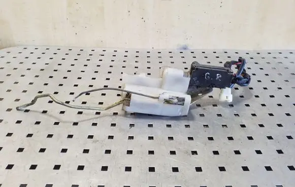Mazda 323 F Rear door lock