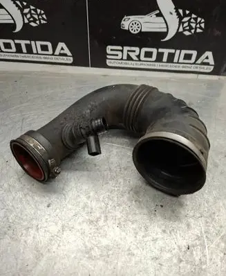 Mercedes-Benz E W211 Turbo air intake inlet pipe/hose A6480940197 8511883