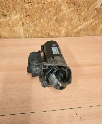Opel Zafira B Starter motor CS1264 130910