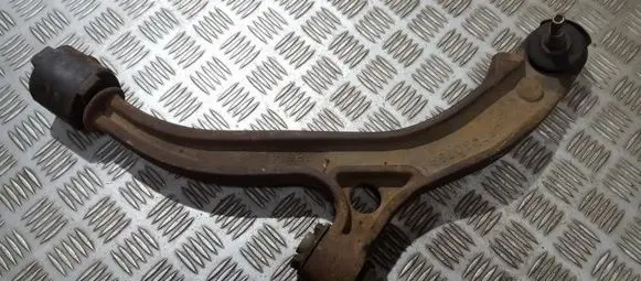 Chrysler Voyager Front lower control arm/wishbone 04743079aa