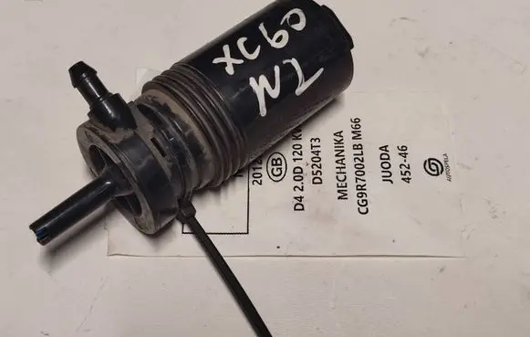 Volvo XC60 Windscreen/windshield washer pump 1020369 802553 120518A