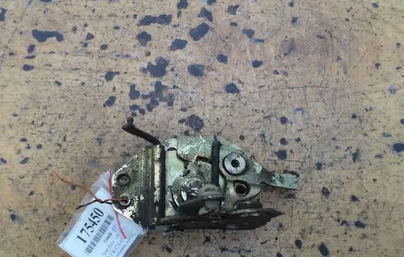 Seat Ibiza I (021A) Front door lock