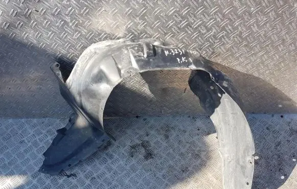 Mazda 323 F Front wheel arch liner splash guards