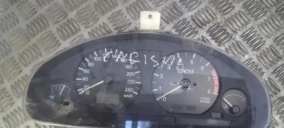 Mitsubishi Carisma Speedometer (instrument cluster) MR308415 0P-0179-001