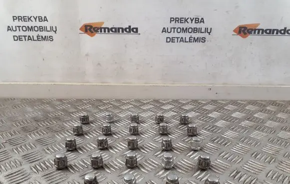Honda CR-V Nuts/bolts 