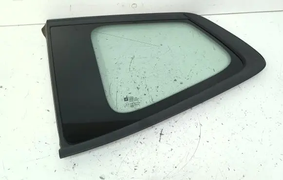 Opel Zafira C Rear side window 12841837 43R001564
