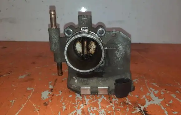 Opel Agila A Throttle body valve 24120536