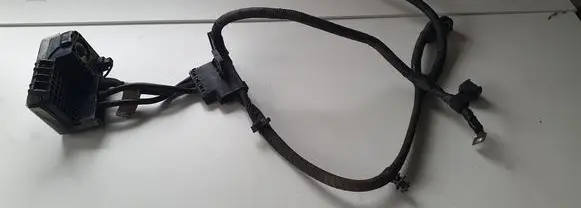 Hyundai i30 Positive wiring loom 
