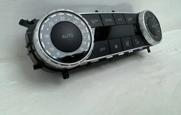 Mercedes-Benz C W204 Climate control unit A2049005805 411100
