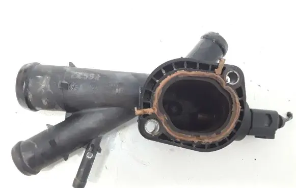 Skoda Octavia Mk2 (1Z) Engine coolant pipe/hose 03L121131AA
