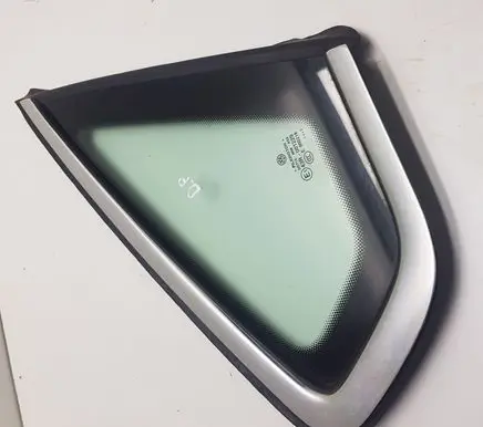 Volkswagen PASSAT B7 USA Rear side window 561845298G