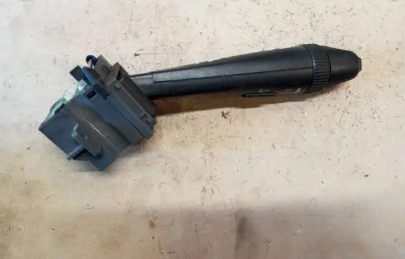 Volvo S60 Wiper control stalk 30739295