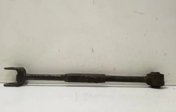 Toyota Avensis T220 Rear control arm