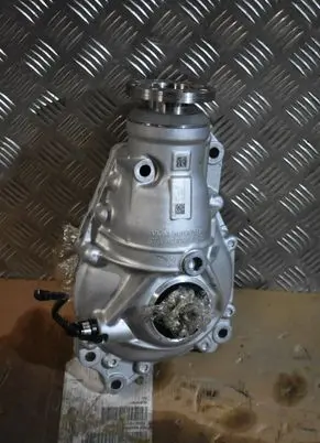 BMW X3 G01 Front differential 9894398