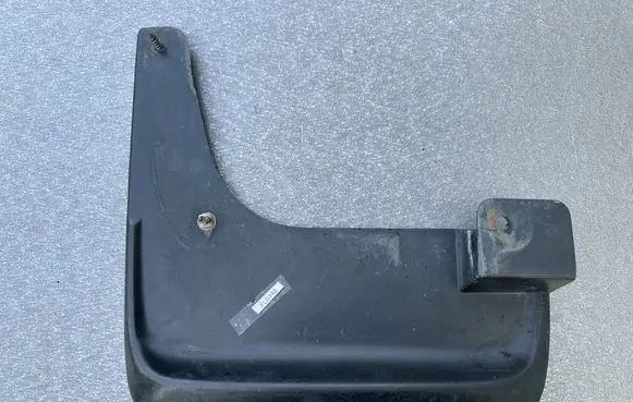 Nissan Patrol Y61 Rear mudguard 78811VC300