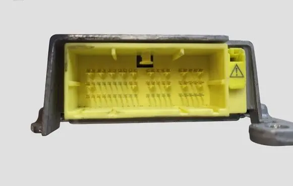 Toyota Avensis T250 Airbag control unit/module 8917005220 215955102