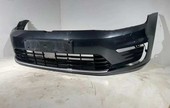 Volkswagen e-Golf Front bumper 5GE807221B