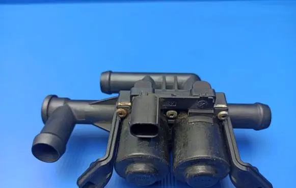 BMW 5 F10 F11 Electric auxiliary coolant/water pump 9119164 64119119164 130503