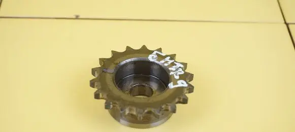 Volkswagen Touareg I Timing chain sprocket BMV