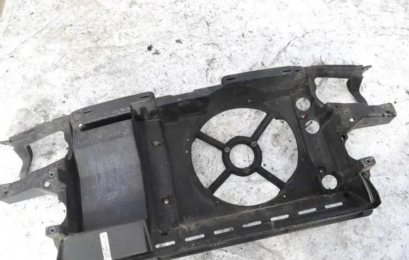 Volkswagen Golf III Radiator support slam panel 191010029m