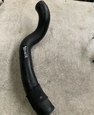 Intercooler hose/pipe