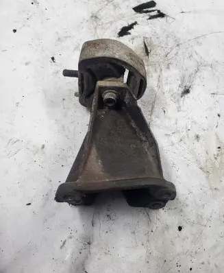 Audi A4 S4 B5 8D Gearbox mounting bracket 8D0399113L
