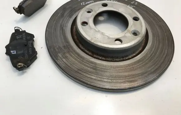 Opel Mokka B Rear brake disc 9827490780