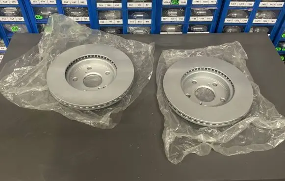 Toyota Corolla E120 E130 Front brake disc