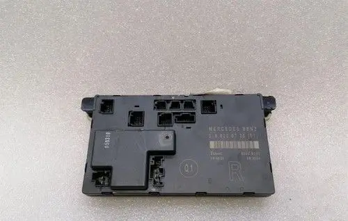Mercedes-Benz CLS C219 Central body control module A2198200726