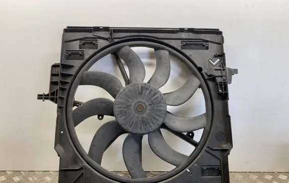 BMW X5 E70 Electric radiator cooling fan 8508177 7594606