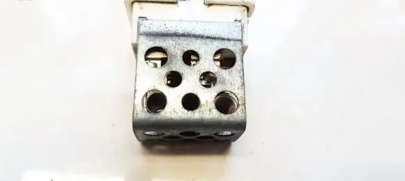 Opel Zafira A Coolant fan relay 52475432