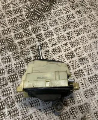 Mercedes-Benz C W204 Gear selector 2042673724 A2042673724