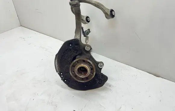 Mercedes-Benz E W238 Front wheel hub spindle knuckle