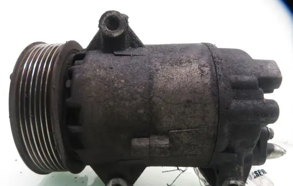 Renault Scenic II - Grand scenic II Air conditioning (A/C) compressor (pump) 01140170 8200457418