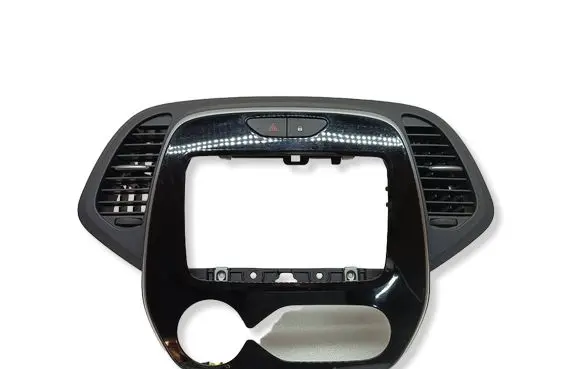 Renault Captur Radio/GPS head unit trim 682602532R 0092688 19092017