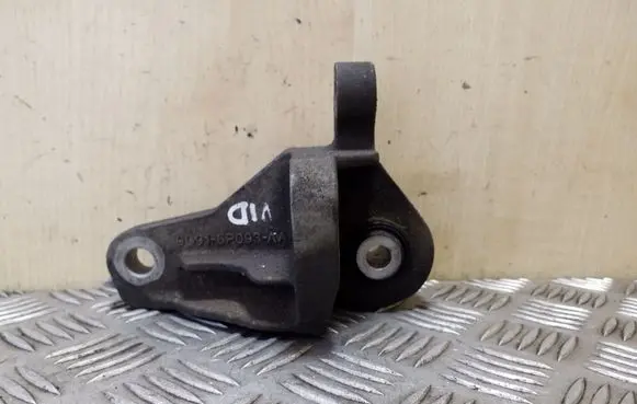 Ford Mondeo MK IV Engine mounting bracket 9G916P093AA
