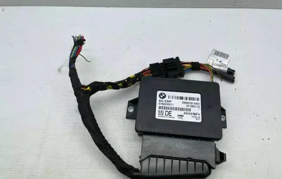 BMW 5 F10 F11 Hand brake control module 6878144 23122010 A003A188A
