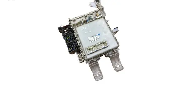 Toyota RAV 4 (XA30) Fuse module 8273042010 9497 7G201551