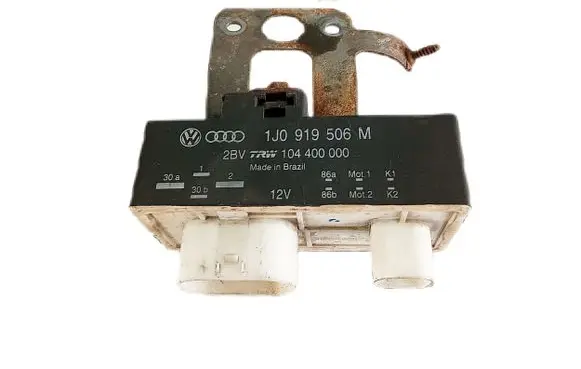 Skoda Fabia Mk2 (5J) Coolant fan relay 1J0919506M