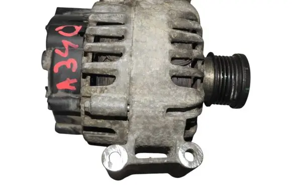Mercedes-Benz E W212 Generator/alternator A0009067902