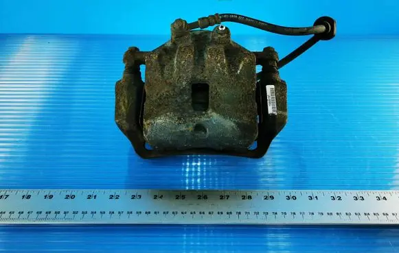 Opel Insignia A Front brake caliper