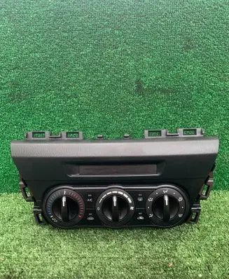 Mazda 3 III Climate control unit 